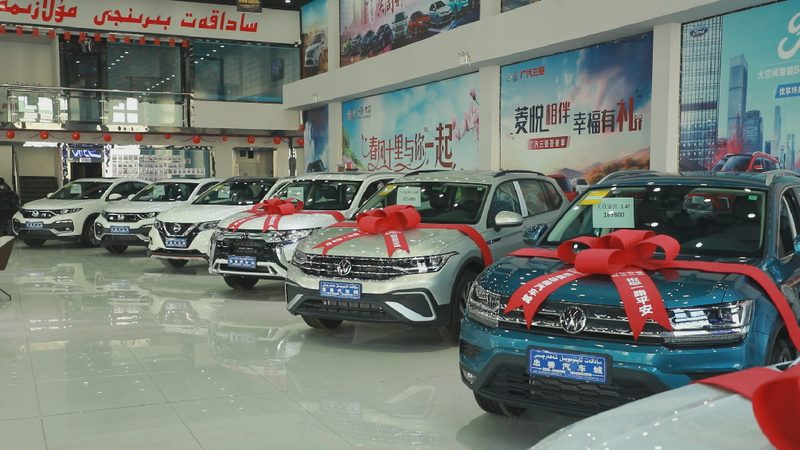 常见材质：铝合金、不锈钢、碳纤维